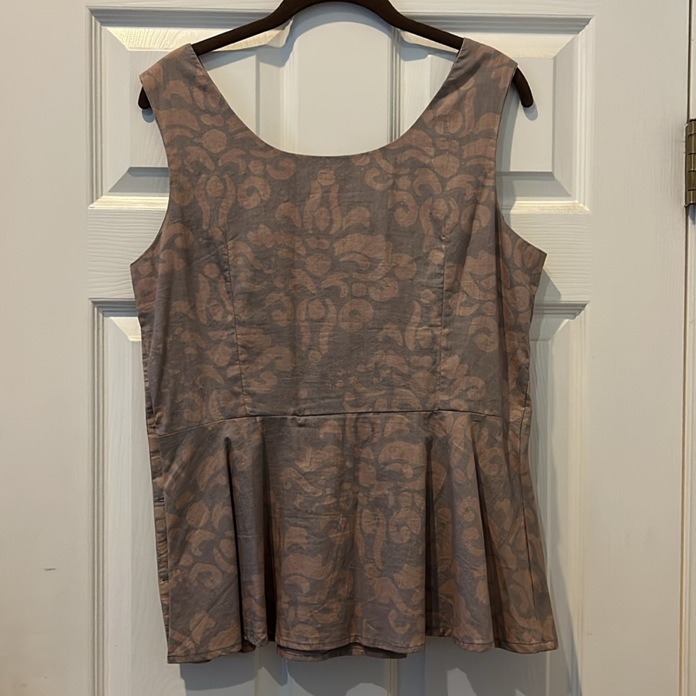 Linen Batik Structured Peplum Top - image 4